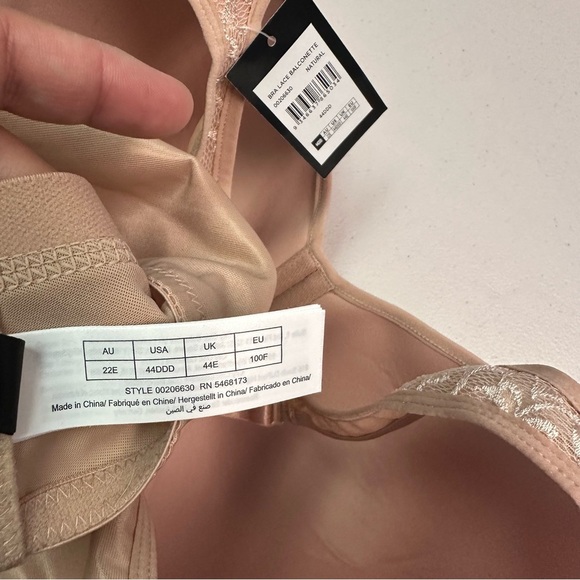 Avenue Lace Underwire Bra in Tan and Cream - Picture 4 of 5